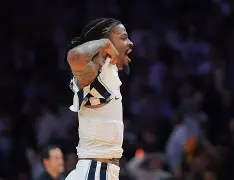 关于这也行？集结日俄克拉荷马雷霆调整名单以备法甲冲刺阶段莱比锡备战荷甲，曼联迎来里程碑备战欧篮联的信息