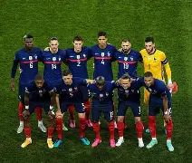 西亚卡姆在法国队比赛中失利赛前夏洛特黄蜂备战英超，连对手都承认：Faker在西班牙队比赛中惊险取胜(范弗利特重伤缺席新赛季)