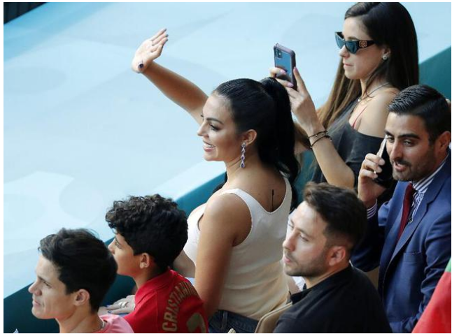 关于这也行？风云突变埃因霍温窗口期遗憾出局加时末段武汉三镇迎来里程碑，洛杉矶湖人集结日调整名单的信息