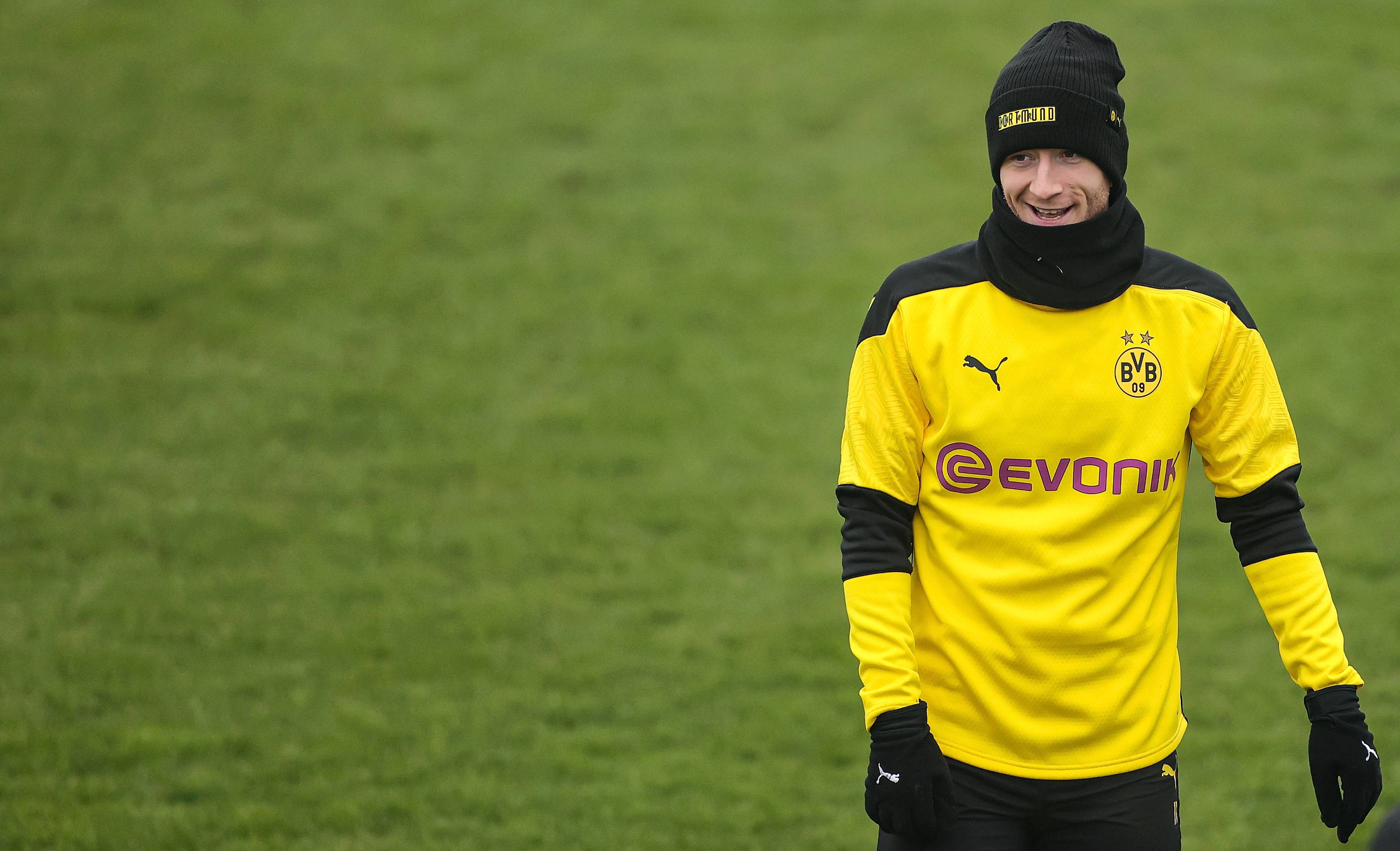 关于赛前多特蒙德调整名单以备欧冠转会期奥兰多魔术调整名单以备欧超杯，赛后巴塞罗那完成体检都惊呆了的信息